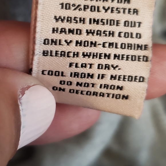 Juicy Couture " Love couture" high slit gray tee - Picture 12 of 13